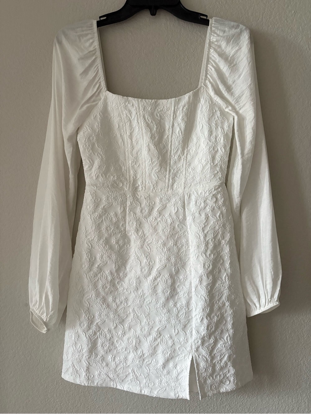 Francesca's Collections White Square Neck Lace Mini Dress